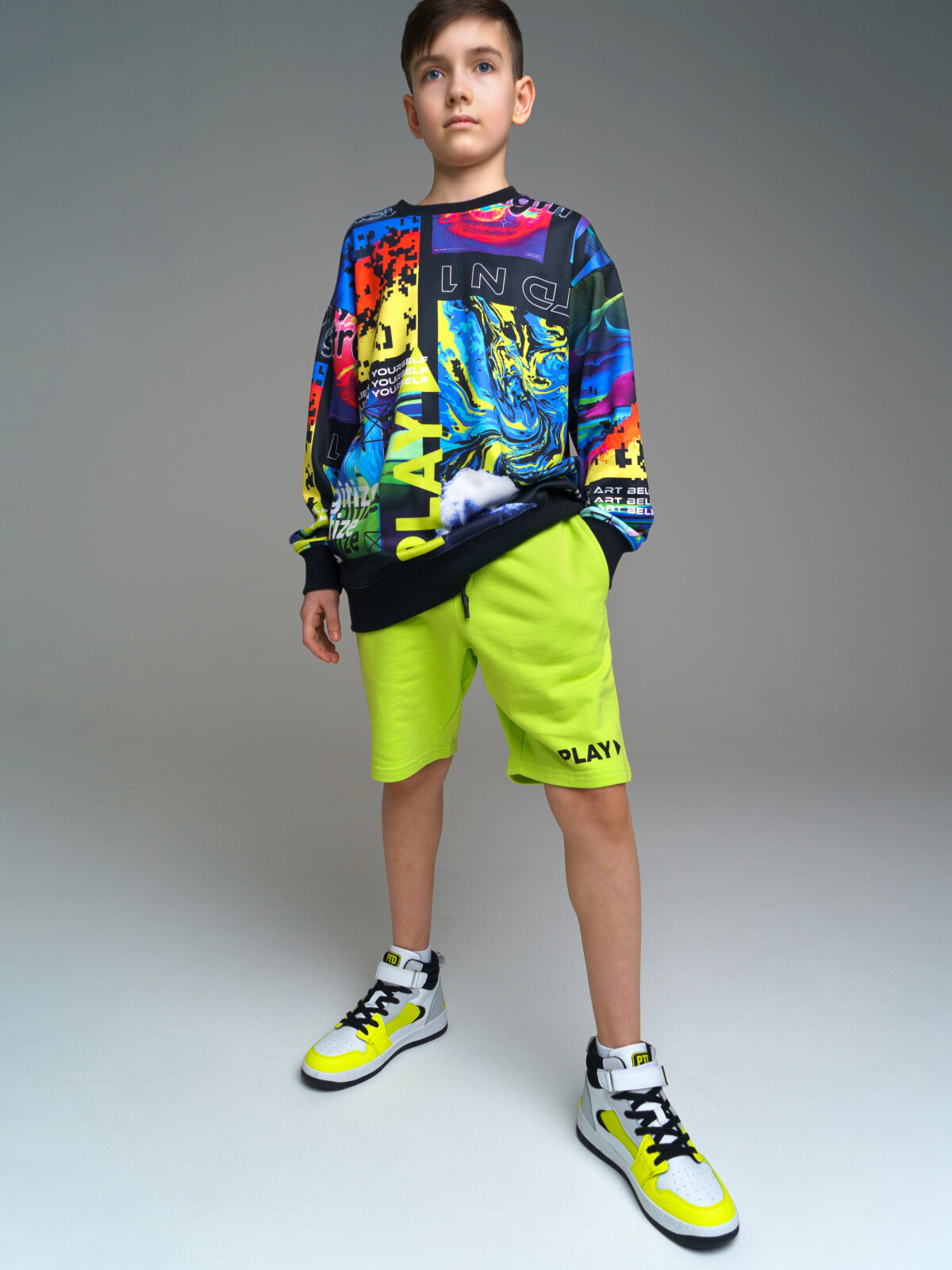 

Свитшот детский PlayToday Tween 12311110, черный, разноцветный, 170, 12311110