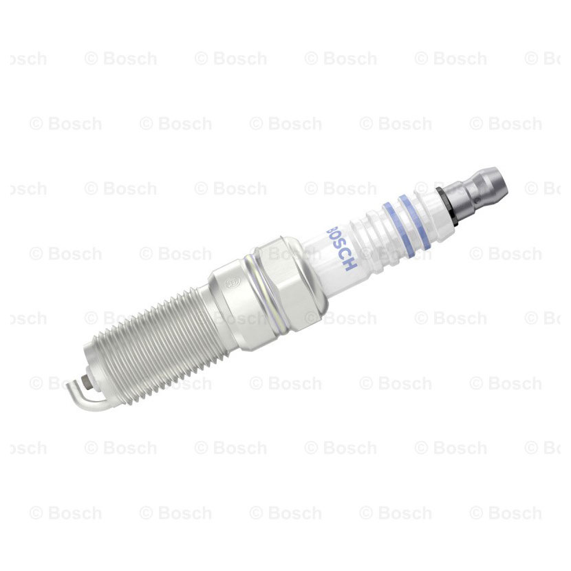 

Свеча зажигания Bosch 0242235657
