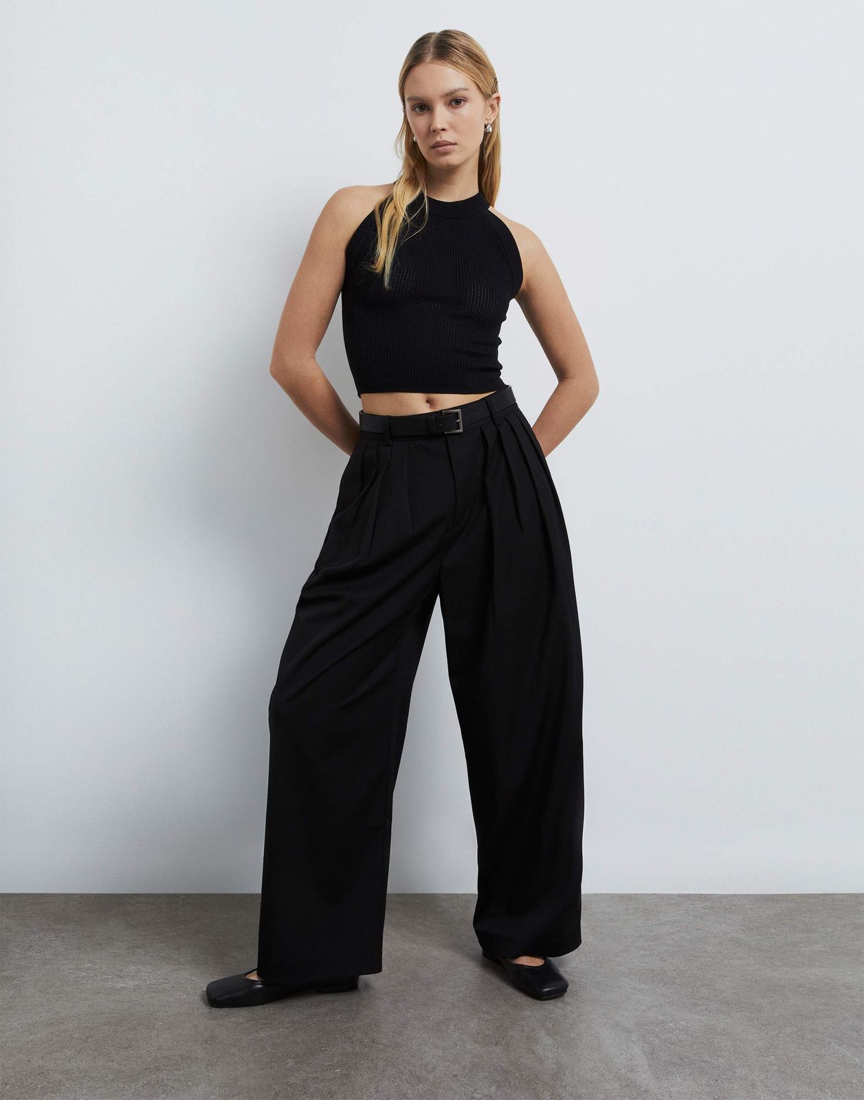 

Брюки женские Gloria Jeans GPT009556 черные 36/158, Черный, GPT009556