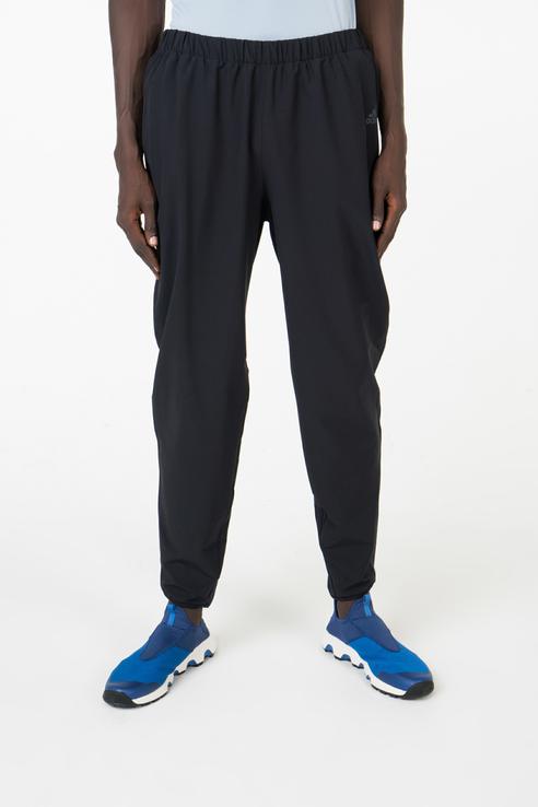 Спортивные брюки мужские Adidas BS4693 черные 52