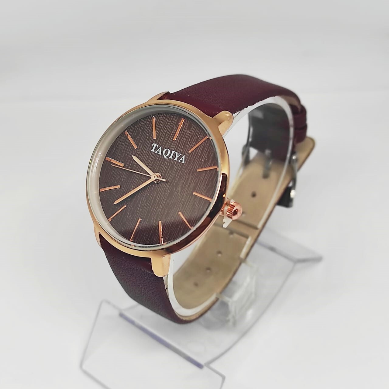 

Наручные часы женские NoBrand 05, 05