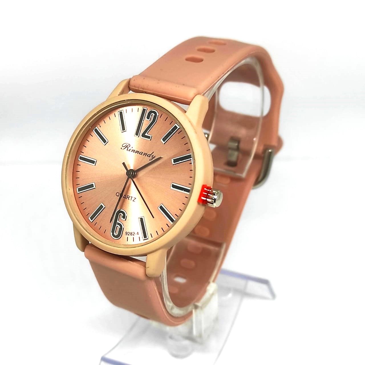

Наручные часы женские NoBrand 34, 34