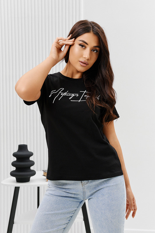 

Футболка женская ТРИКОТАЖ НАТАЛИ 67079 черная 56 RU, Черный, 67079