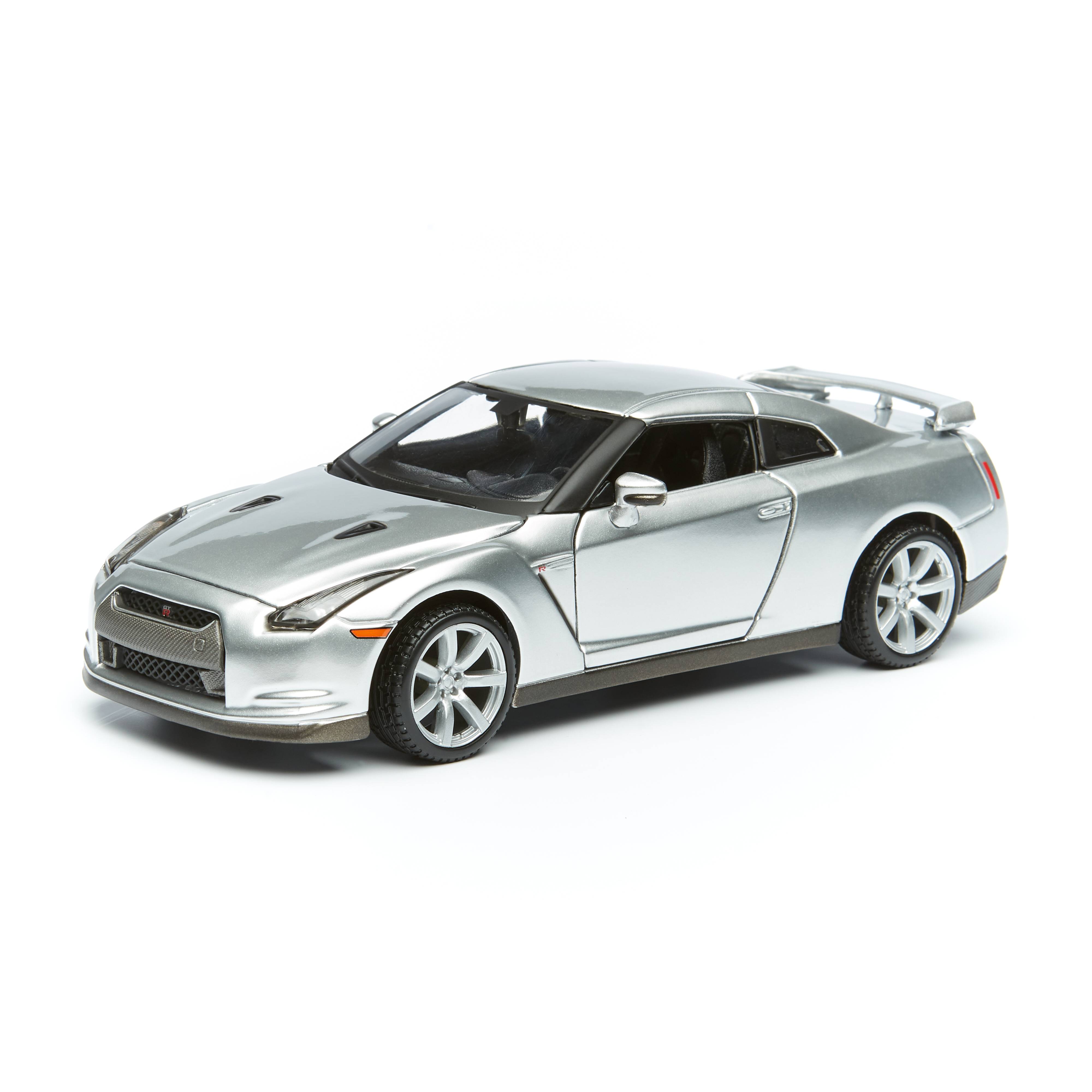 фото Игрушечная машинка maisto серая - nissan gt-r (r35) 2009г 1:24 31519/31294/2