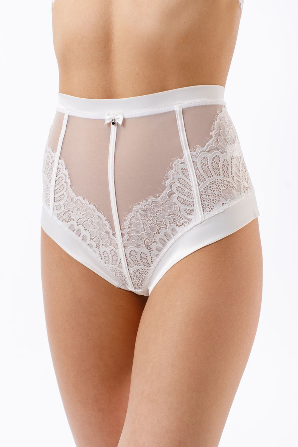 

Трусы женские COQUETTE REVUE 82295-17 бежевые 38, Бежевый, 82295-17