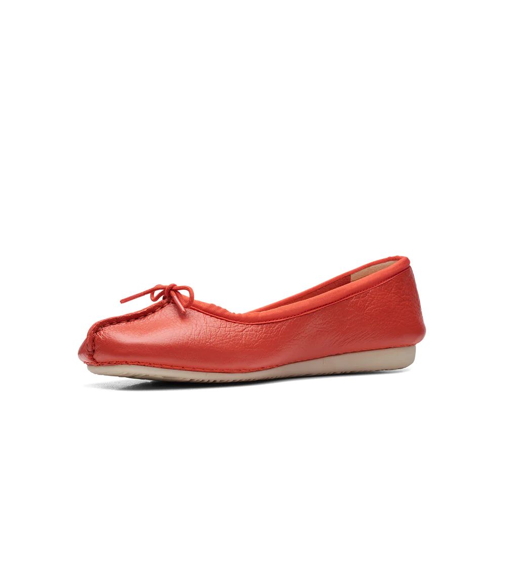 

Балетки женский Clarks 26170958 красные 36 EU, Красный, 26170958