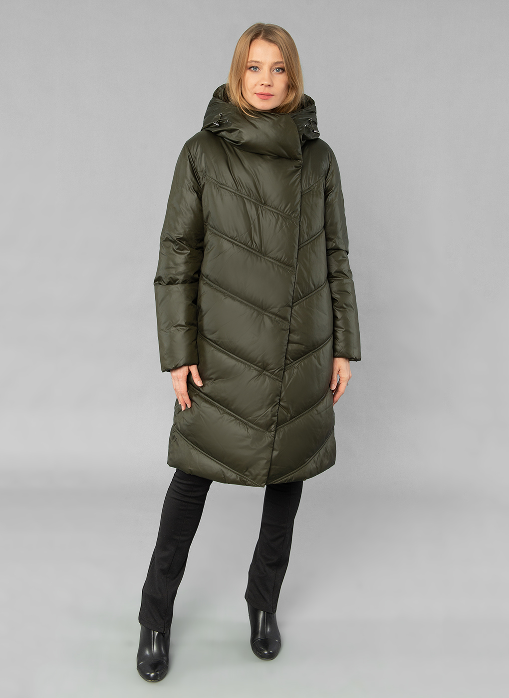 

Пальто женское Каляев 51295 зеленое 54 RU, 51295