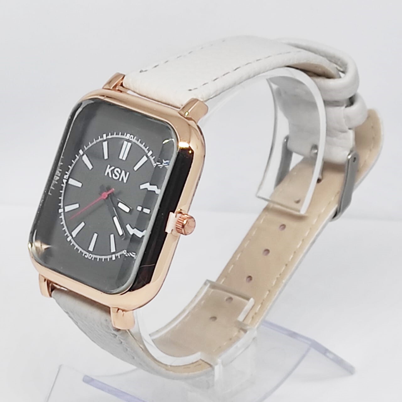 

Наручные часы женские NoBrand 901, 901