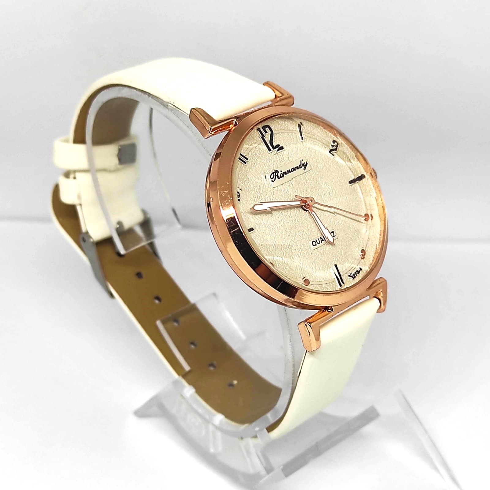 

Наручные часы женские NoBrand 954, 954