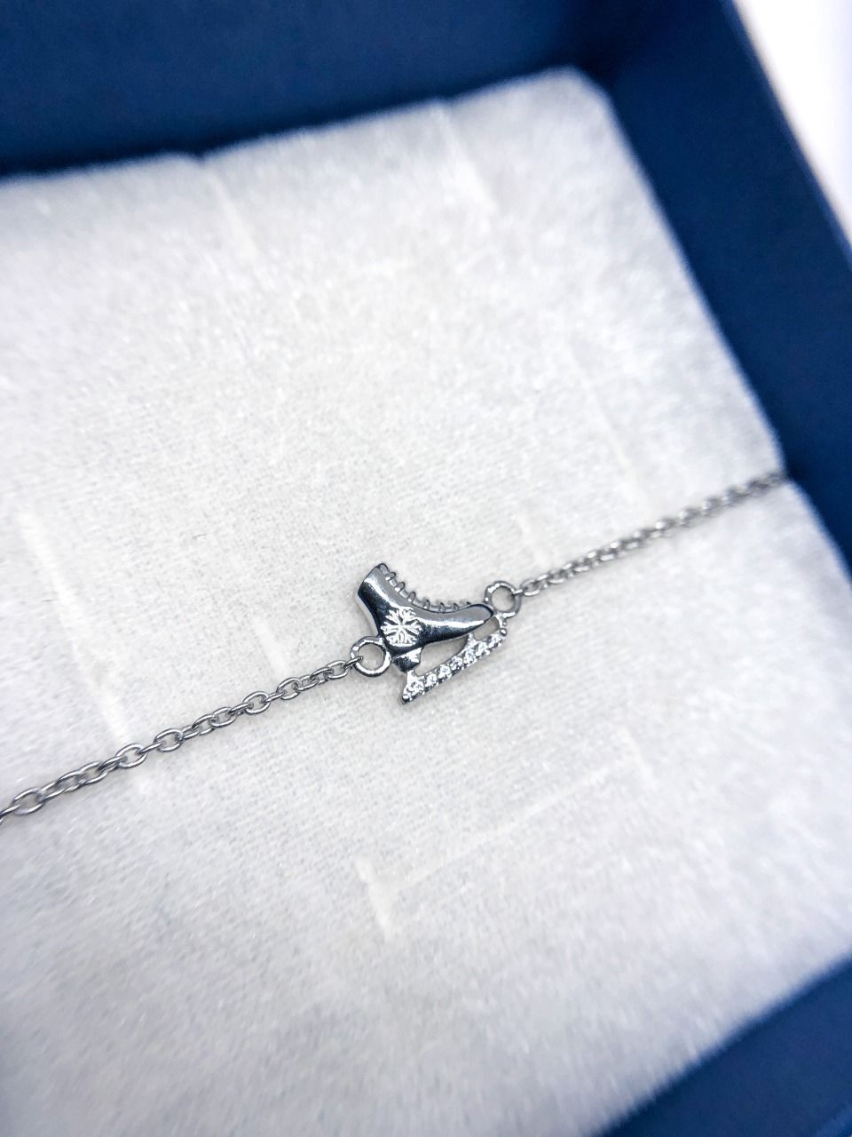 

Браслет из серебра р., Mood&Spur MS Jewellery Фигурный конек, фианит, Фигурный конек