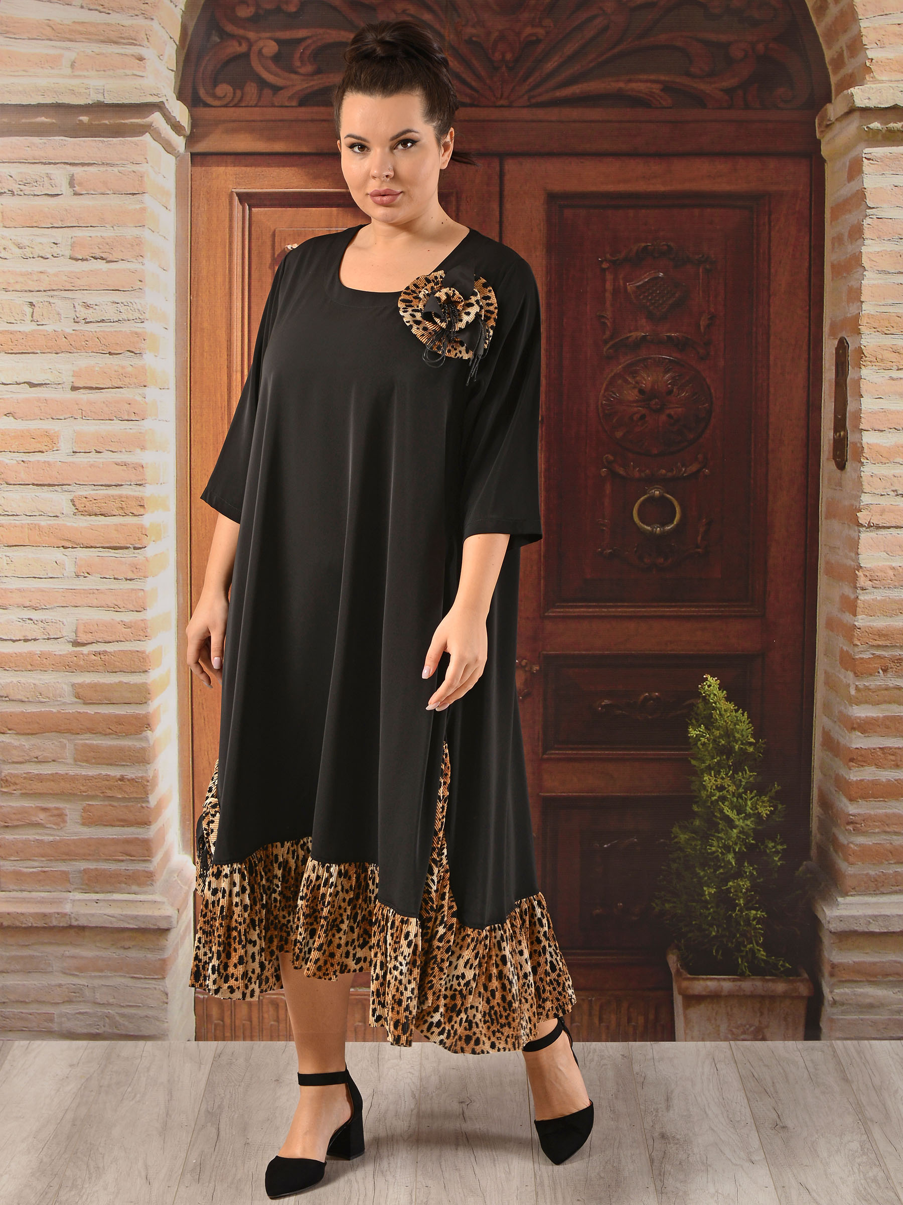 Платье женское DARKWIN 9606 черное 58-60 RU