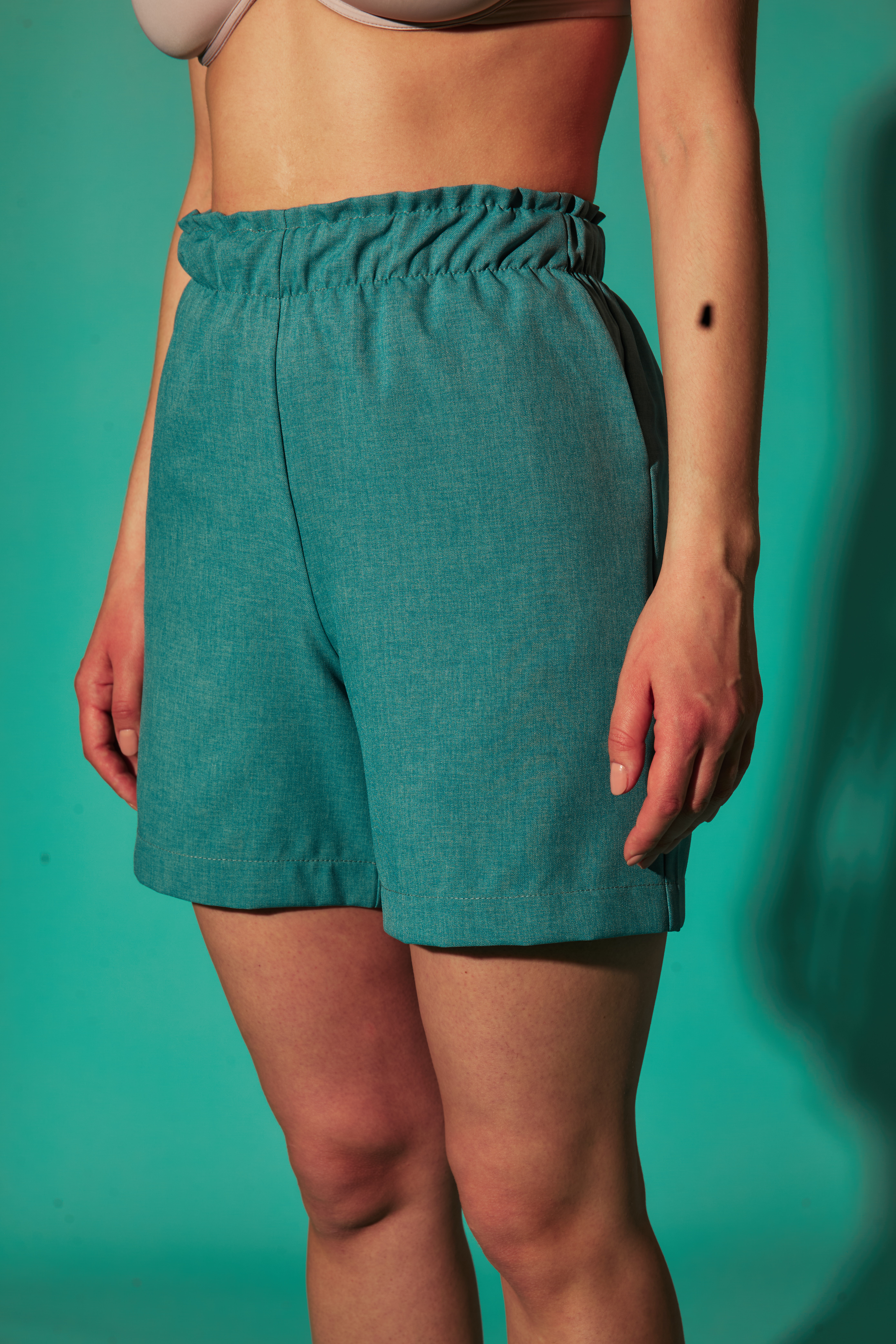 Повседневные шорты женские Monogamy с высокой посадкой зеленые 48 RU