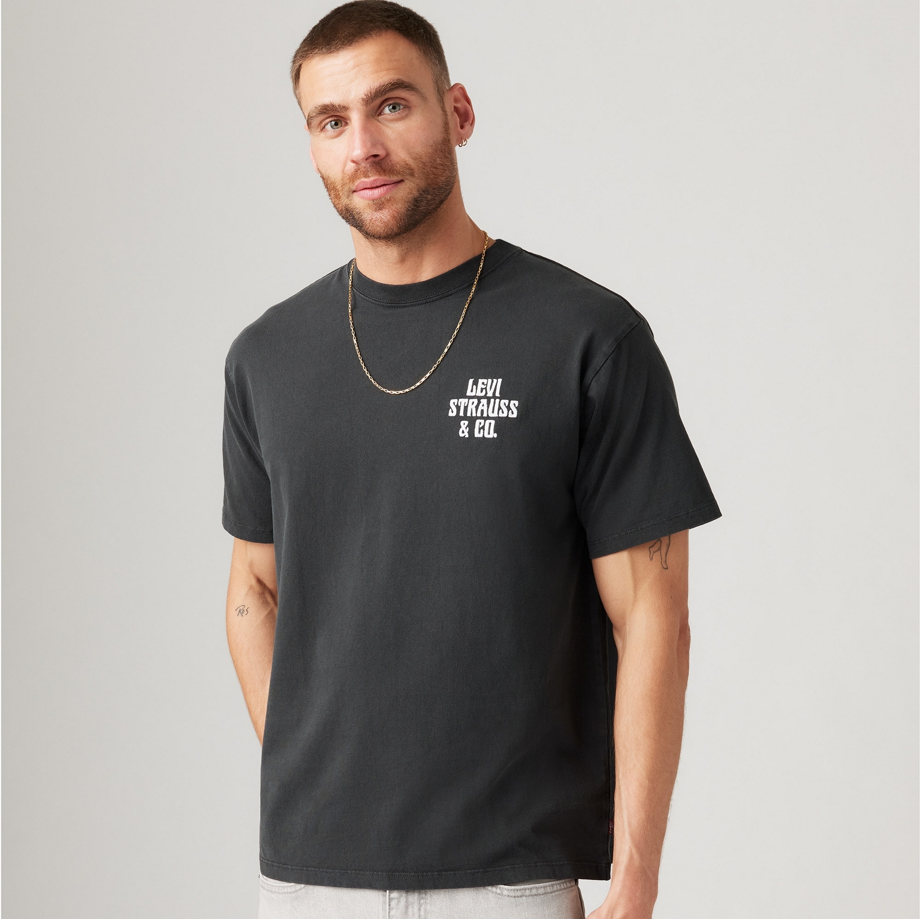 

Футболка мужская Levi's VINTAGE FIT черная L, Черный, VINTAGE FIT