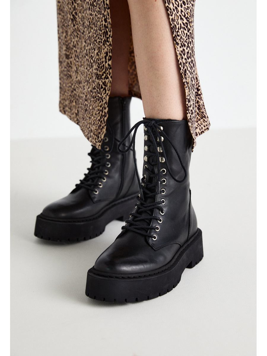 

Ботинки женские STEVE MADDEN ST311N0FA черные 42 EU, Черный, ST311N0FA