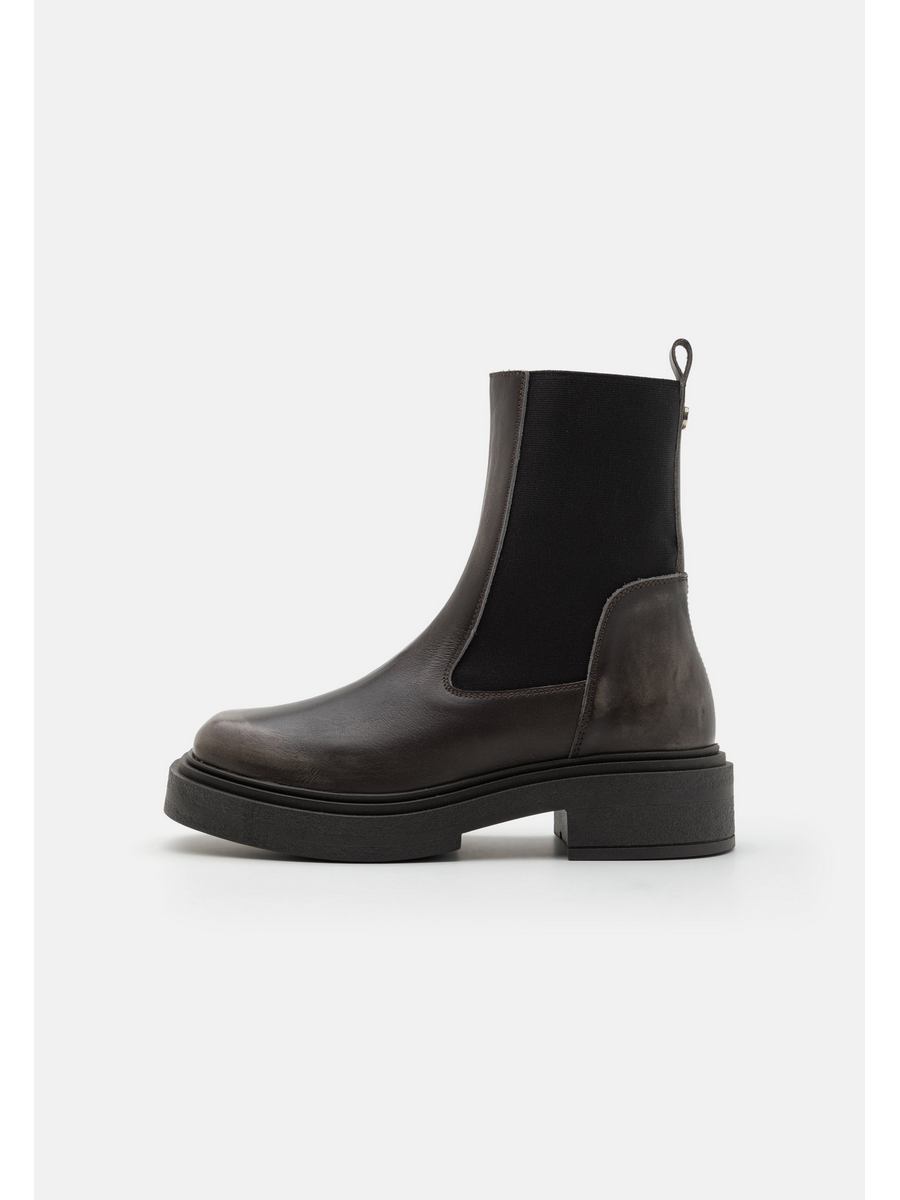 

Полусапоги женские STEVE MADDEN ST311N0FE коричневые 42 EU, Коричневый, ST311N0FE