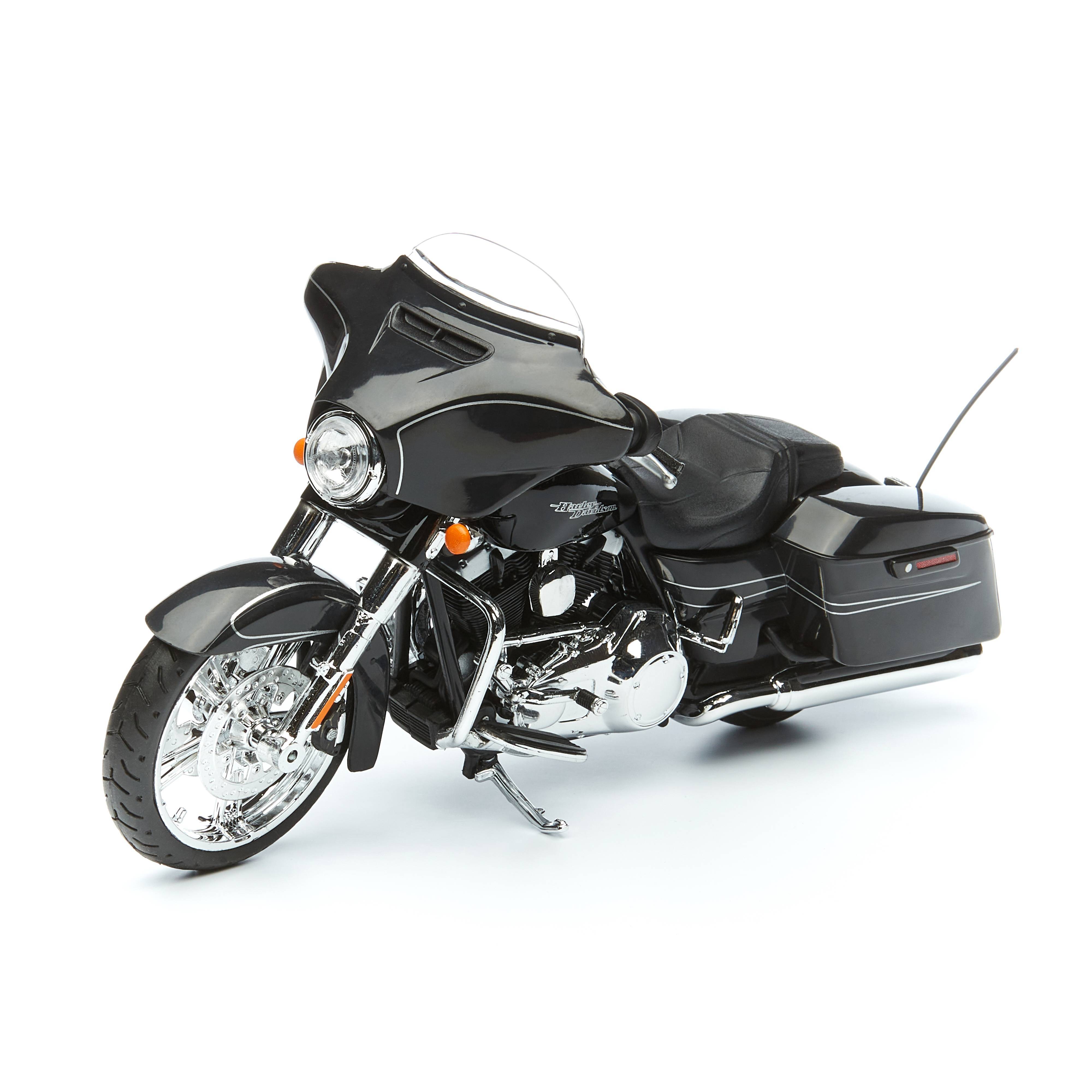 

Мотоцикл Maisto чёрный Harley Davidson Street Glide 2015г 1:12