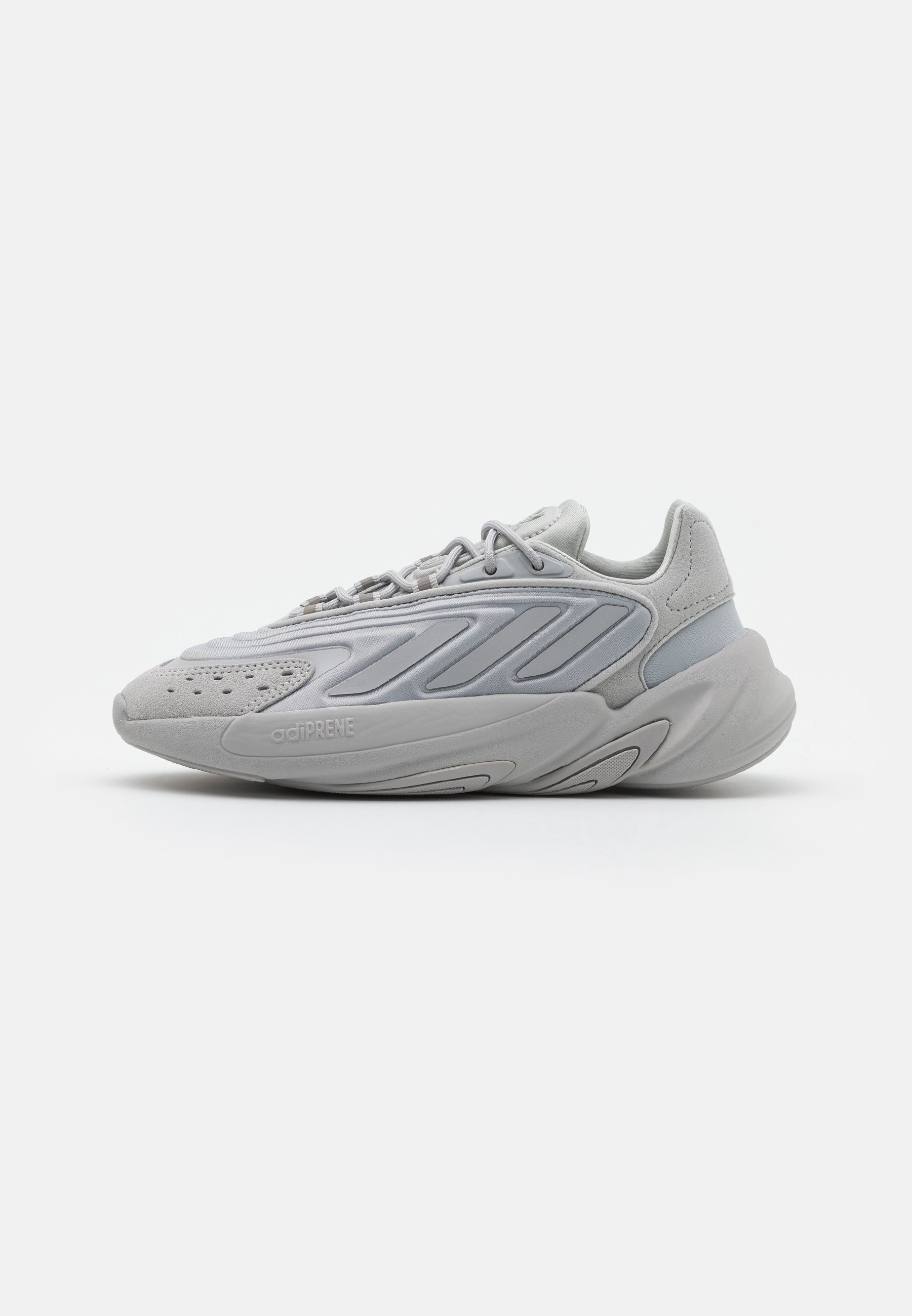 

Кроссовки женские Adidas Originals Ozelia Unisex белые 38 EU, Белый, Ozelia Unisex