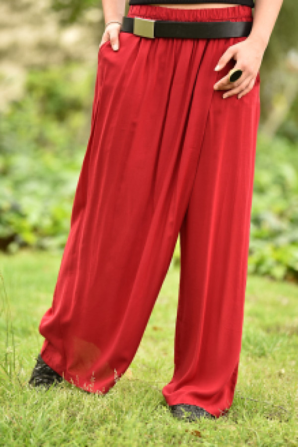 

Брюки женские Saman Butik 3618 красные M (доставка из-за рубежа), 3618