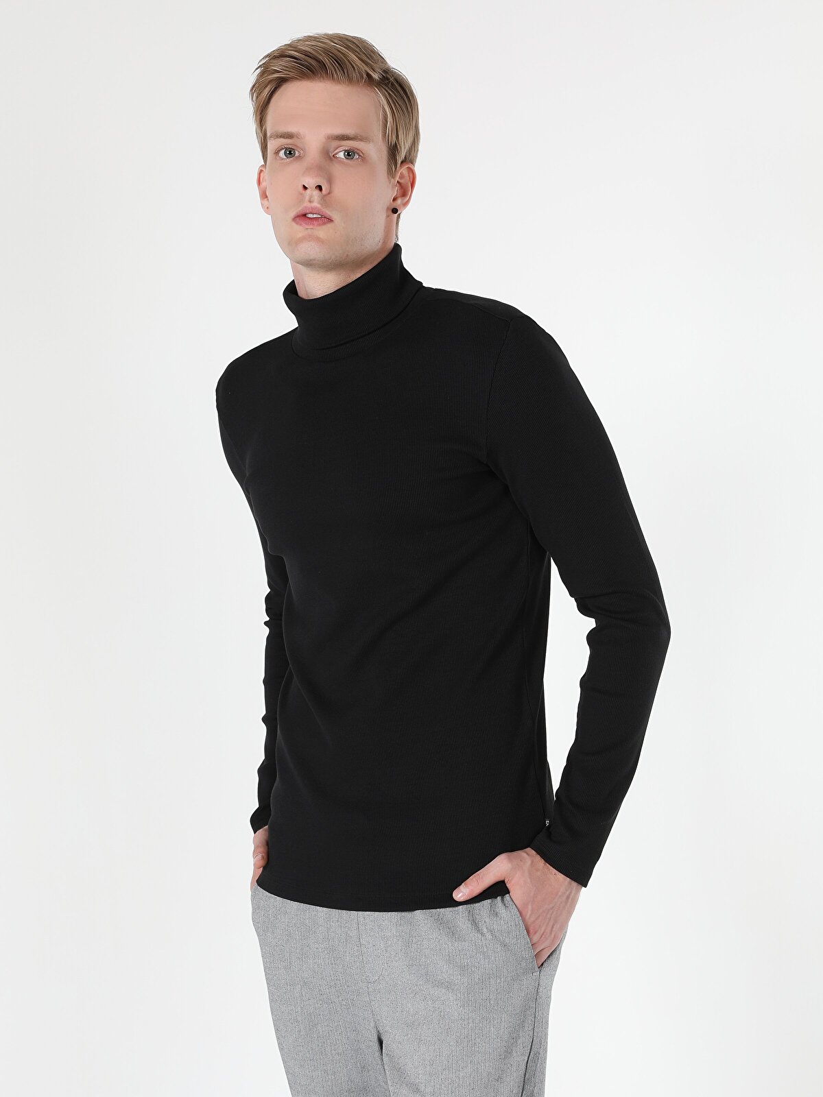 

Водолазка мужская Colins CL1049854_Q1.V1 черная 2XL, Черный, CL1049854_Q1.V1