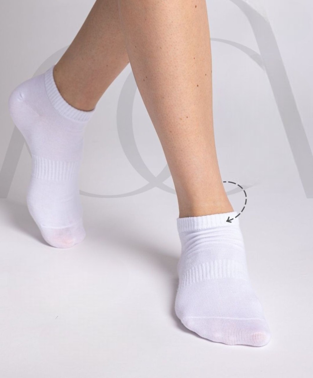 Комплект носков женских AMIGOBS массажных белых 36-41