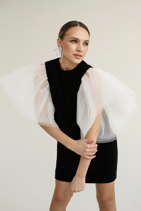 

Платье женское KHISMETOVA dress S22-341 черное 48 RU, S22-341