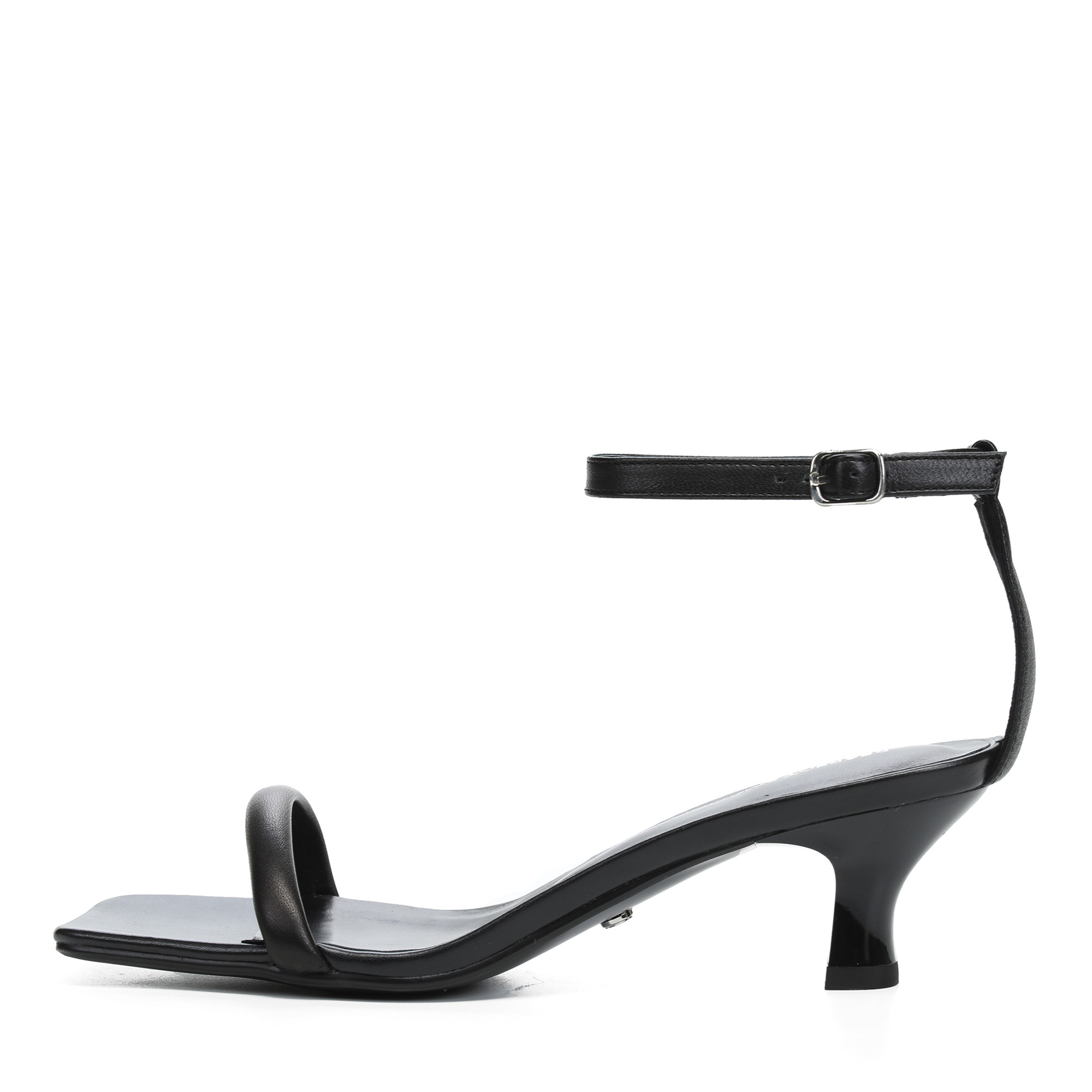 Босоножки женские RESPECT PREMIUM IS56-179141 черные 39 RU 6990₽