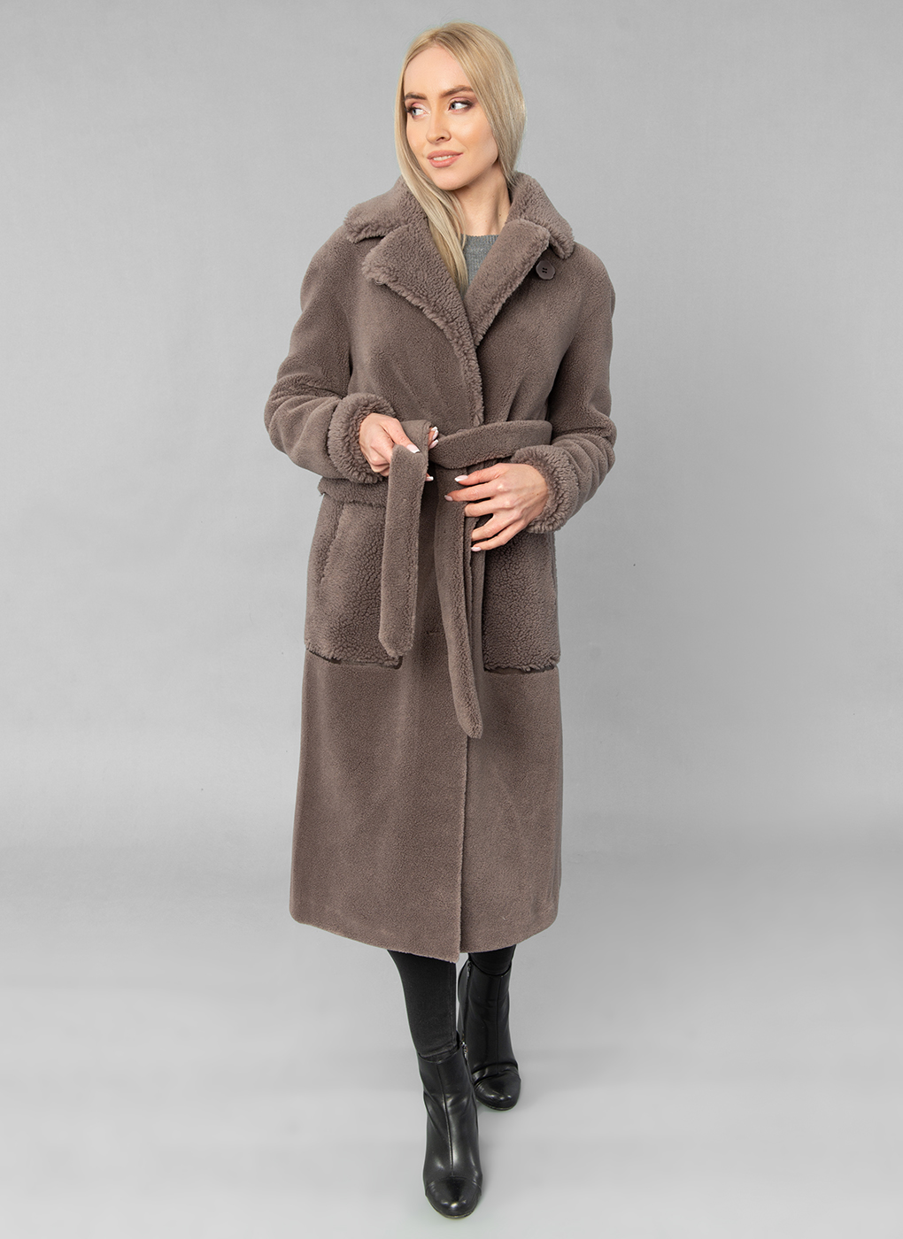 

Шуба женская Каляев 55299 серая 44 RU, 55299