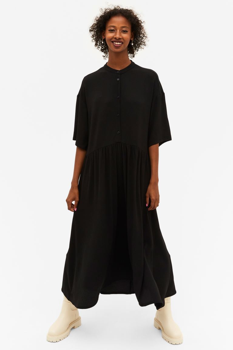 

Платье женское Monki 1036961002 черное S (доставка из-за рубежа), Черный, 1036961002