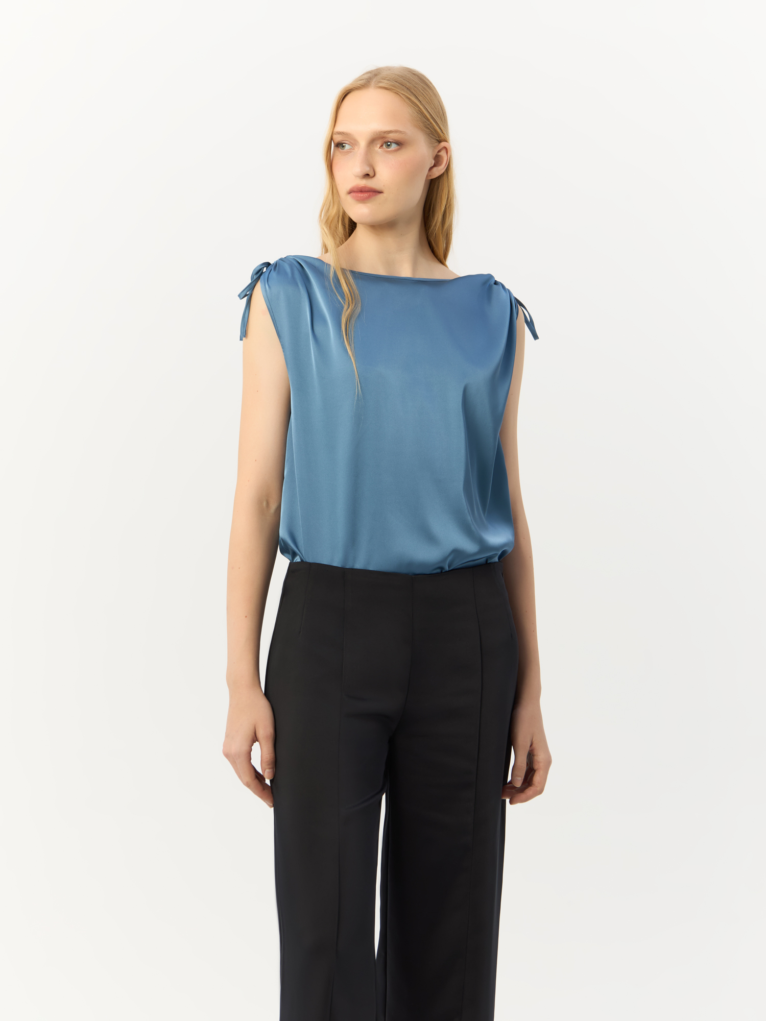 

Блуза женская Md'M 46206914 синяя 44 RU, Синий, 46206914