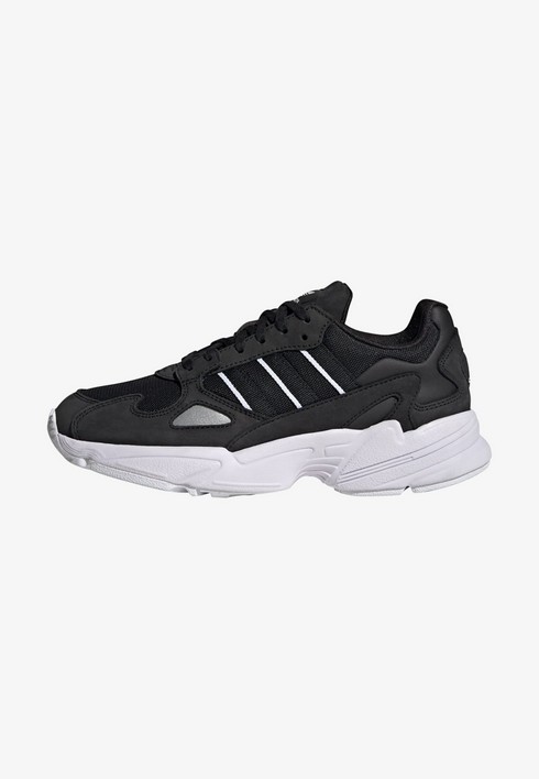 

Кроссовки женские Adidas Originals Trainers черные 35.5 EU (доставка из-за рубежа), Черный, Trainers