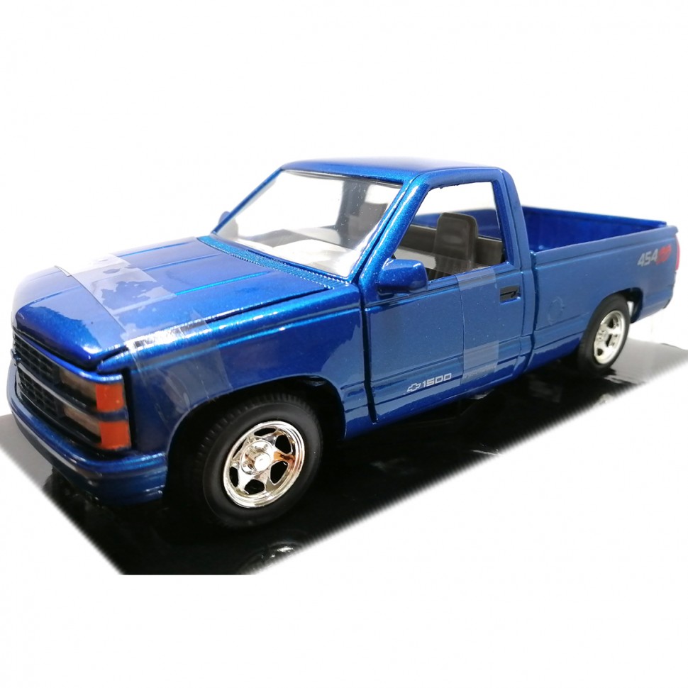 фото Игрушечная машинка motormax chevrolet 454ss pickup, масштаб 1:24 73203