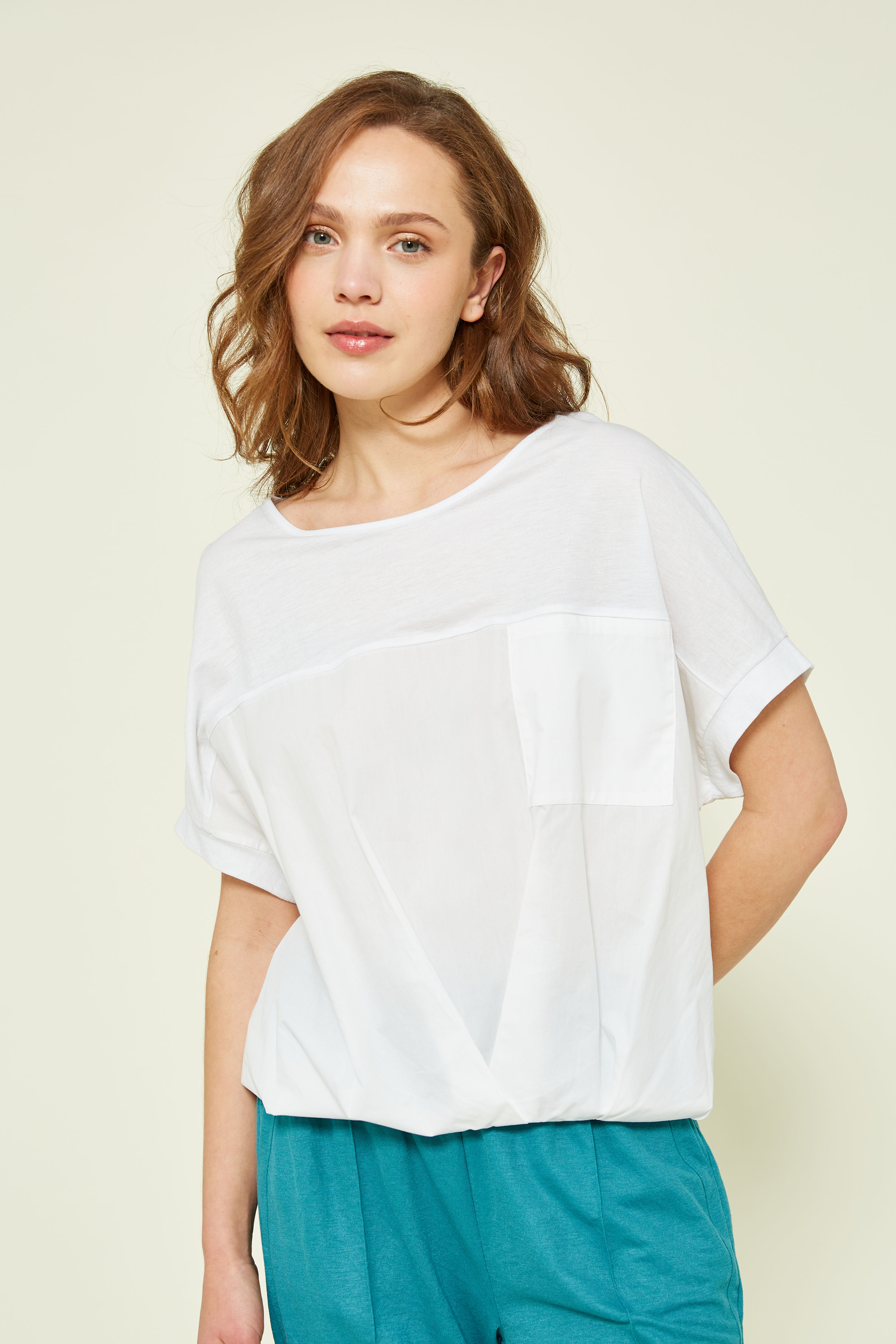 Блуза женская Van-Dos 66282815 белая 46 RU 2472₽