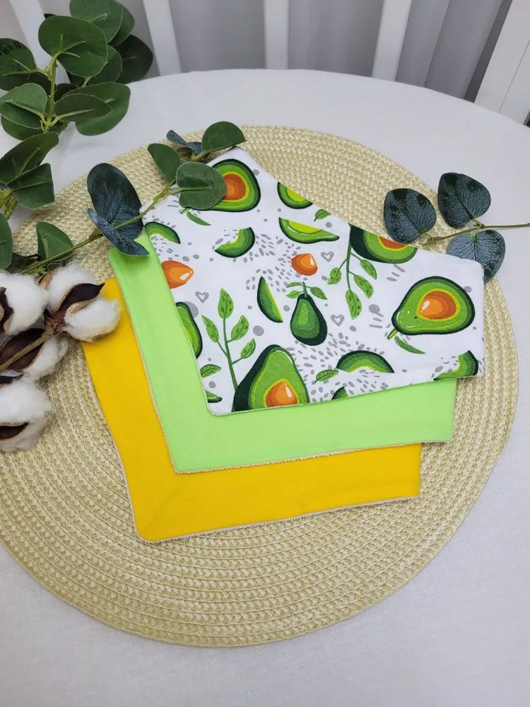 Нагрудники непромокаемые Авокадо 3шт