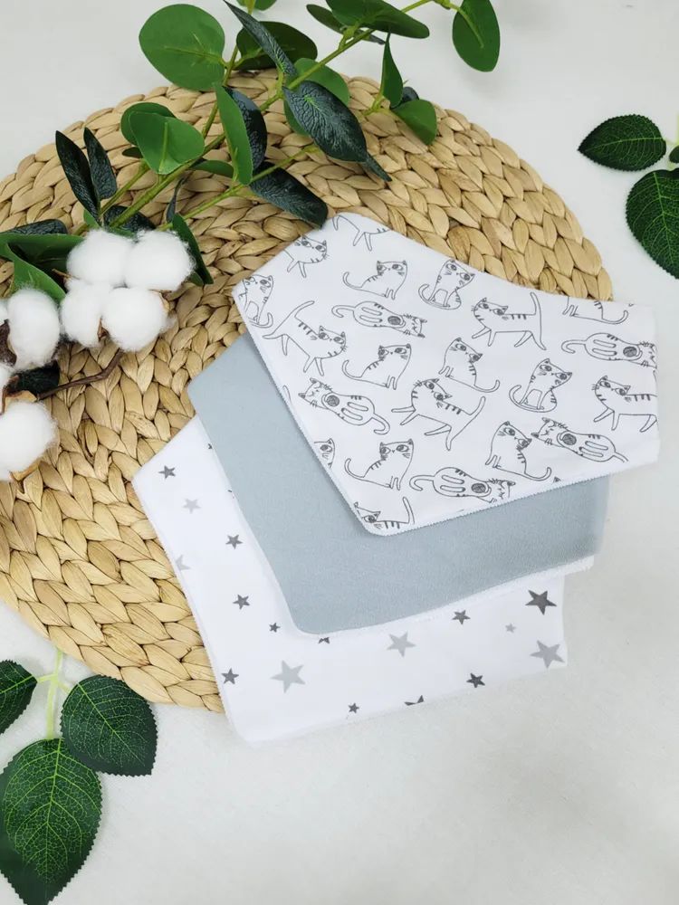 Нагрудники непромокаемые Котики со звёздами 3шт