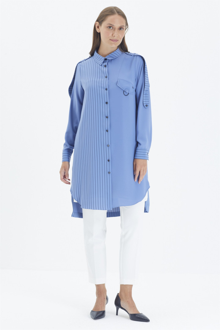 

Рубашка женская Zuhre 3533 синяя 48 RU (товары доставляются из-за рубежа), Синий, 3533