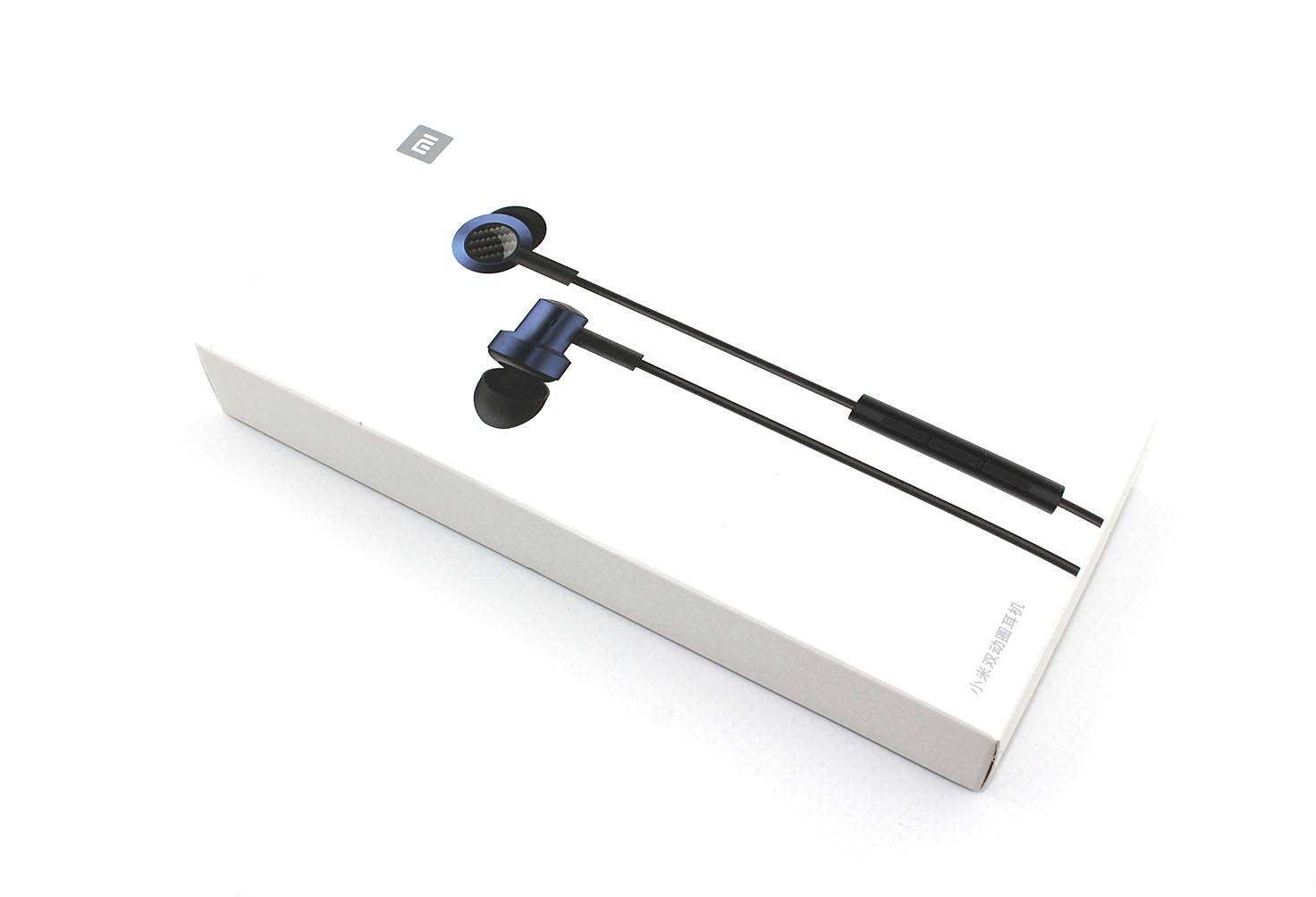 

Наушники OEM Xiaomi Double Dynamic Earphone SDQEJ06WM, синий Blue (094098), Xiaomi Double Dynamic Earphone SDQEJ06WM, синий