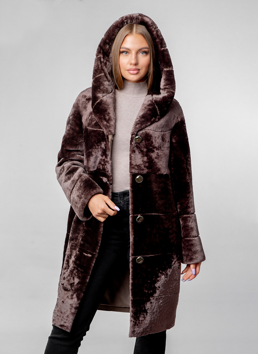 

Пальто женское Alfafur 49651 коричневое 46 RU, 49651