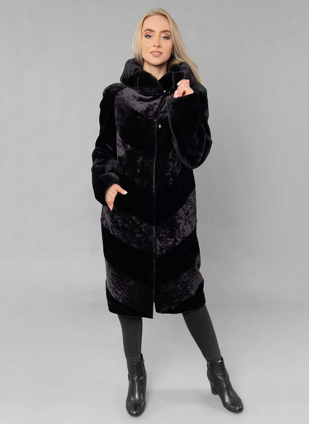 

Пальто женское Alfafur 49654 синее 50 RU, 49654