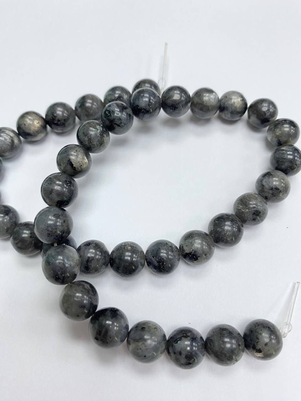 

Бусины из лабрадора beads3 1213291, 10 мм, длина нити 38 см, 36 бусин, Серый, beads3