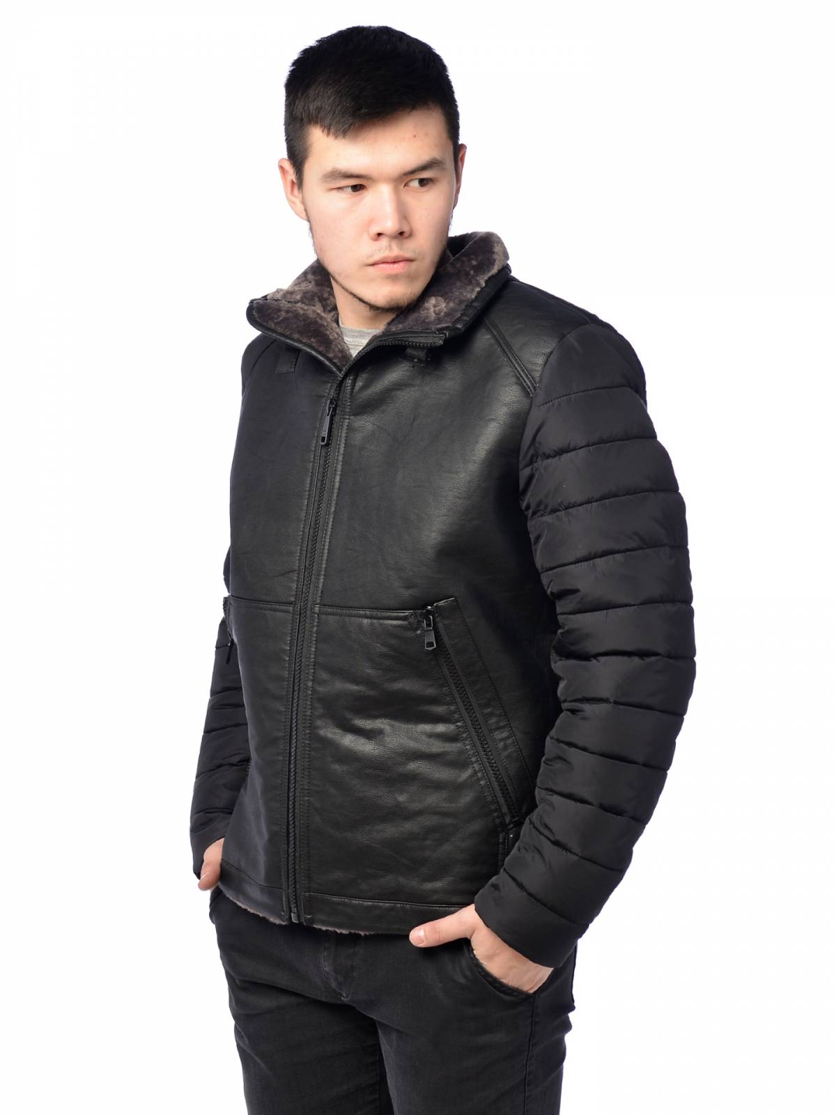 Зимняя куртка мужская Fanfaroni 3613 черная 48 RU