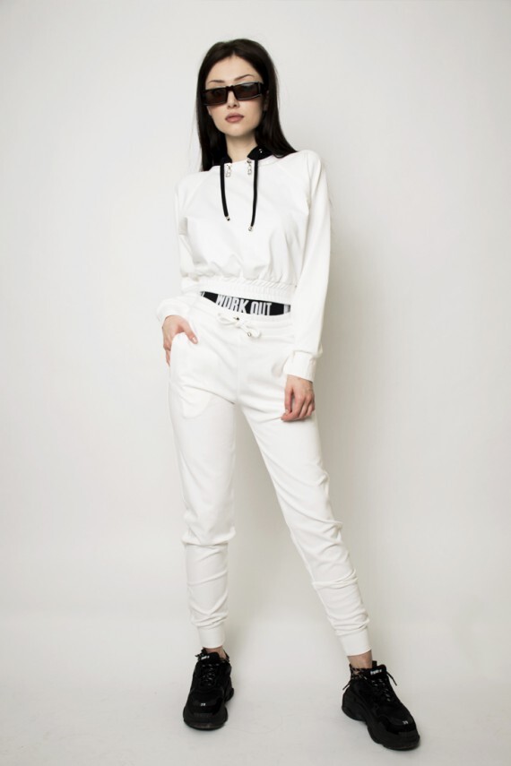 

Костюм женский MALAEVA S225005 белый S/M, S225005