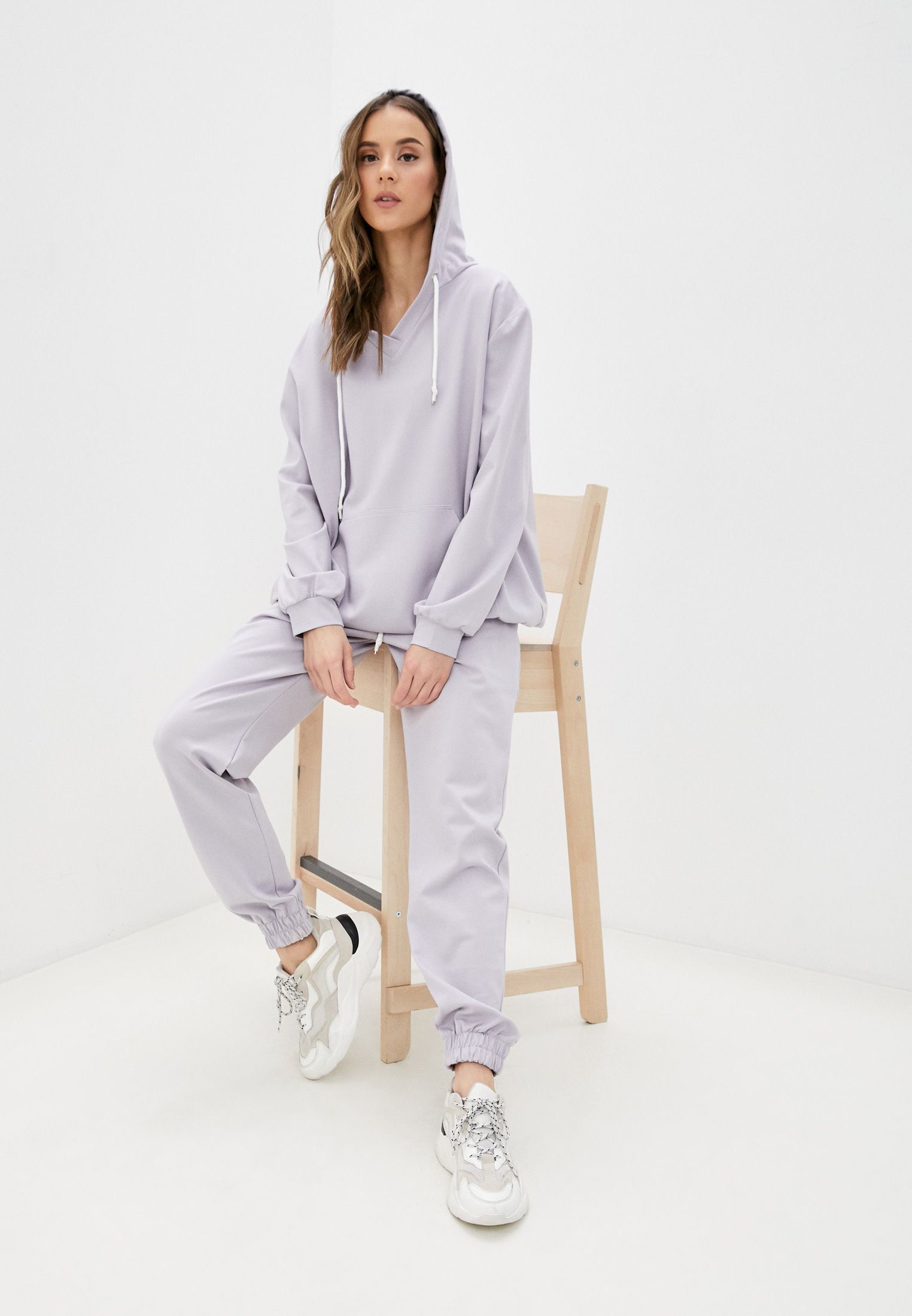 

Костюм женский MALAEVA Z-SS012-55 серый M/L, Z-SS012-55