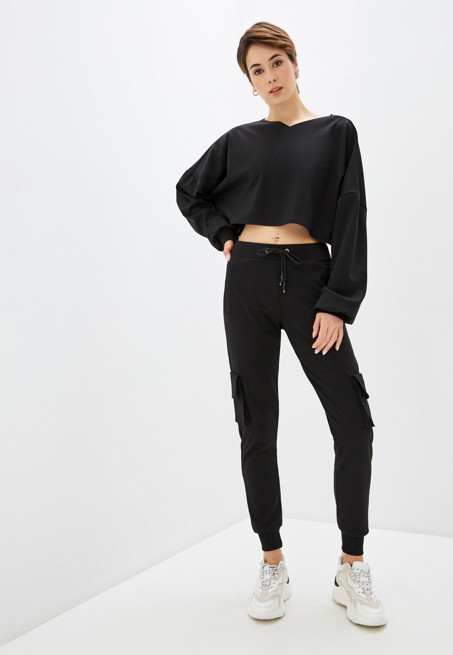 

Костюм женский MALAEVA Z-SS014-55 черный S/M, Z-SS014-55