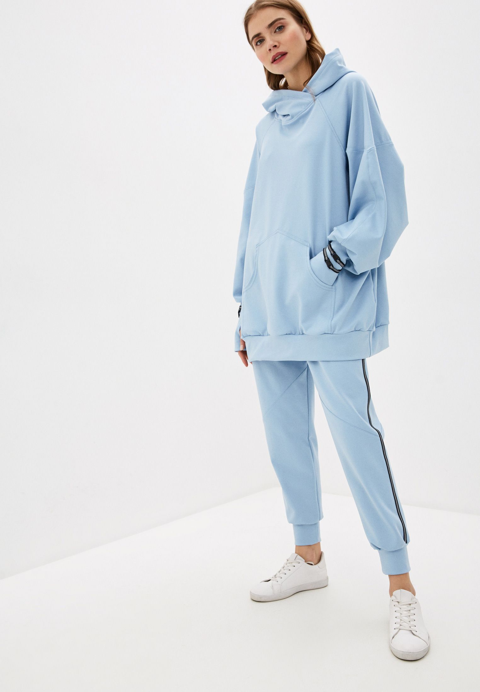 

Костюм женский MALAEVA Z-SS018-1 голубой S/M, Z-SS018-1
