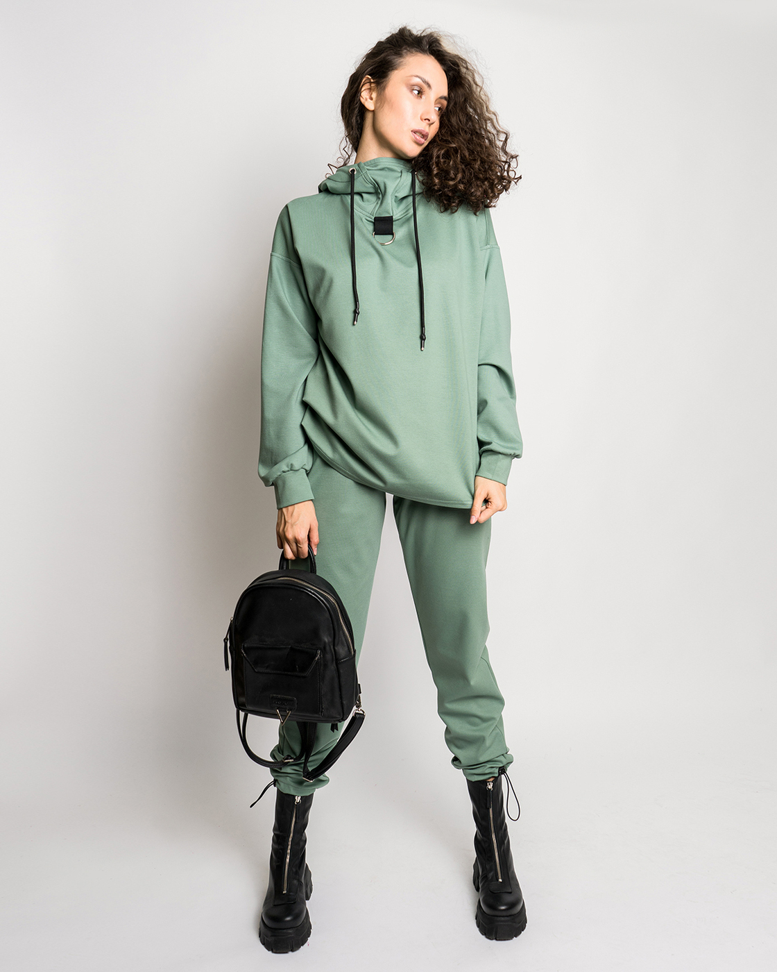 

Костюм женский MALAEVA Z-SS1019 зеленый M/L, Z-SS1019