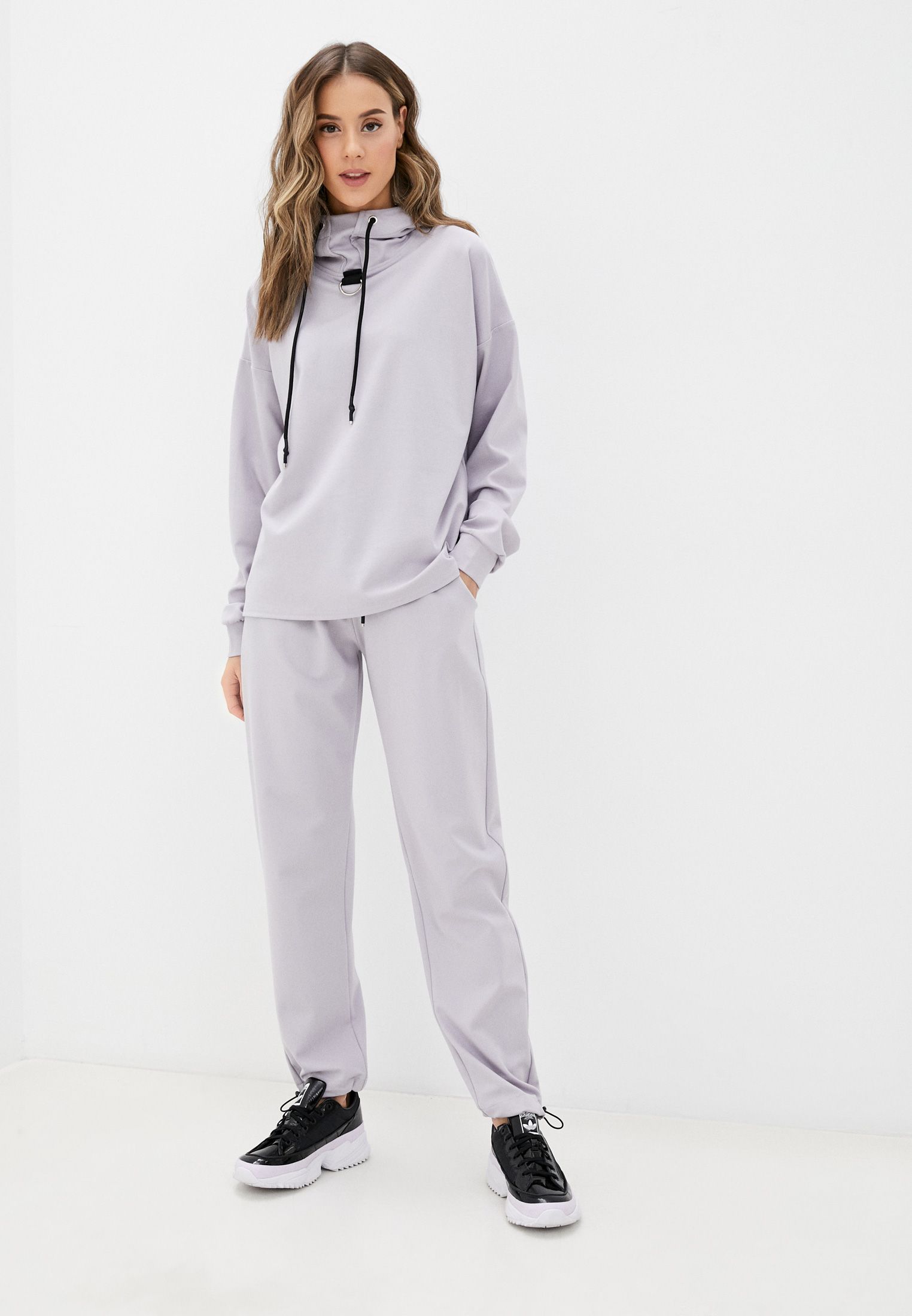 

Костюм женский MALAEVA Z-SS1019 серый M/L, Z-SS1019