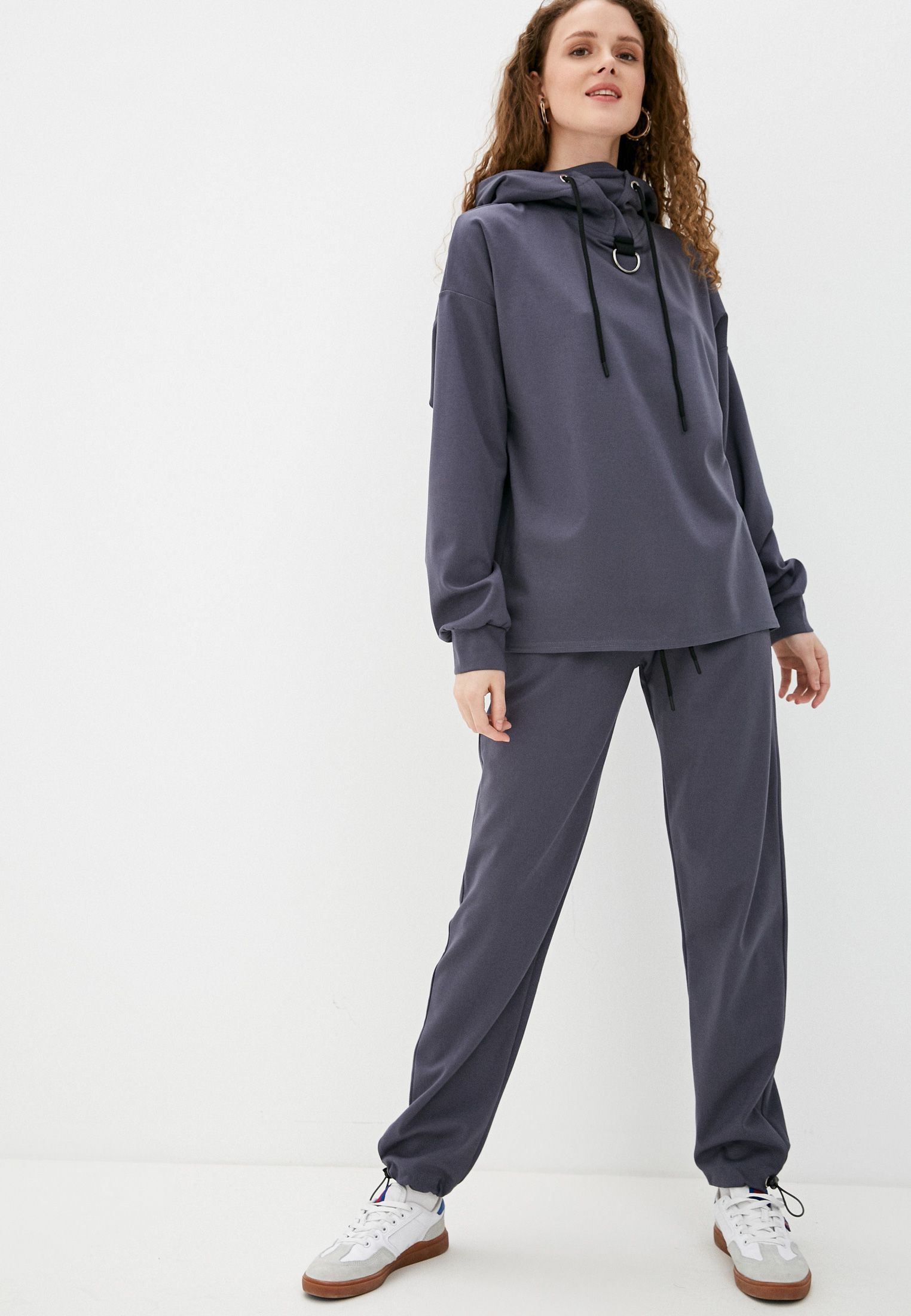 

Костюм женский MALAEVA Z-SS1019 серый M/L, Z-SS1019