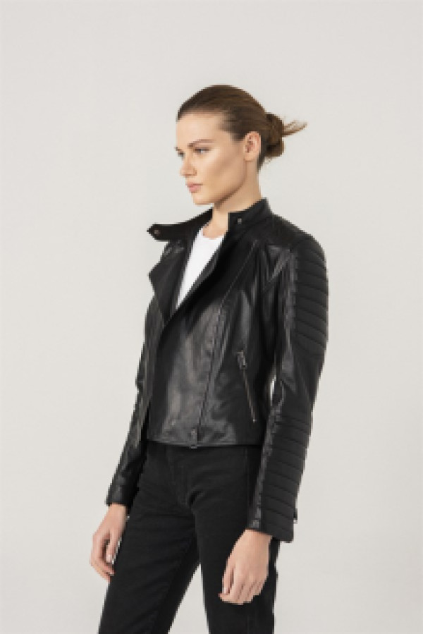 Кожаная куртка женская Black Noble 42 черная L (доставка из-за рубежа)