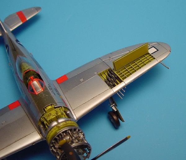 

Набор дополнений Aires 1/72 P-47D Thunderbolt gun bay 7089