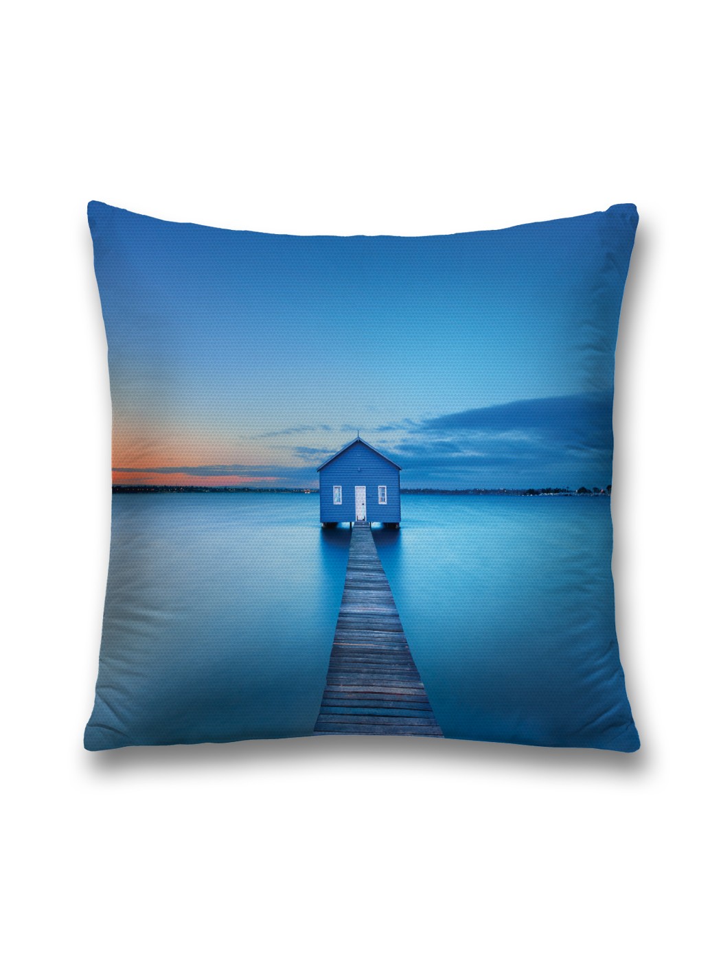

Наволочка декоративная JoyArty "Домик в центре озера" на молнии, 45x45 см
